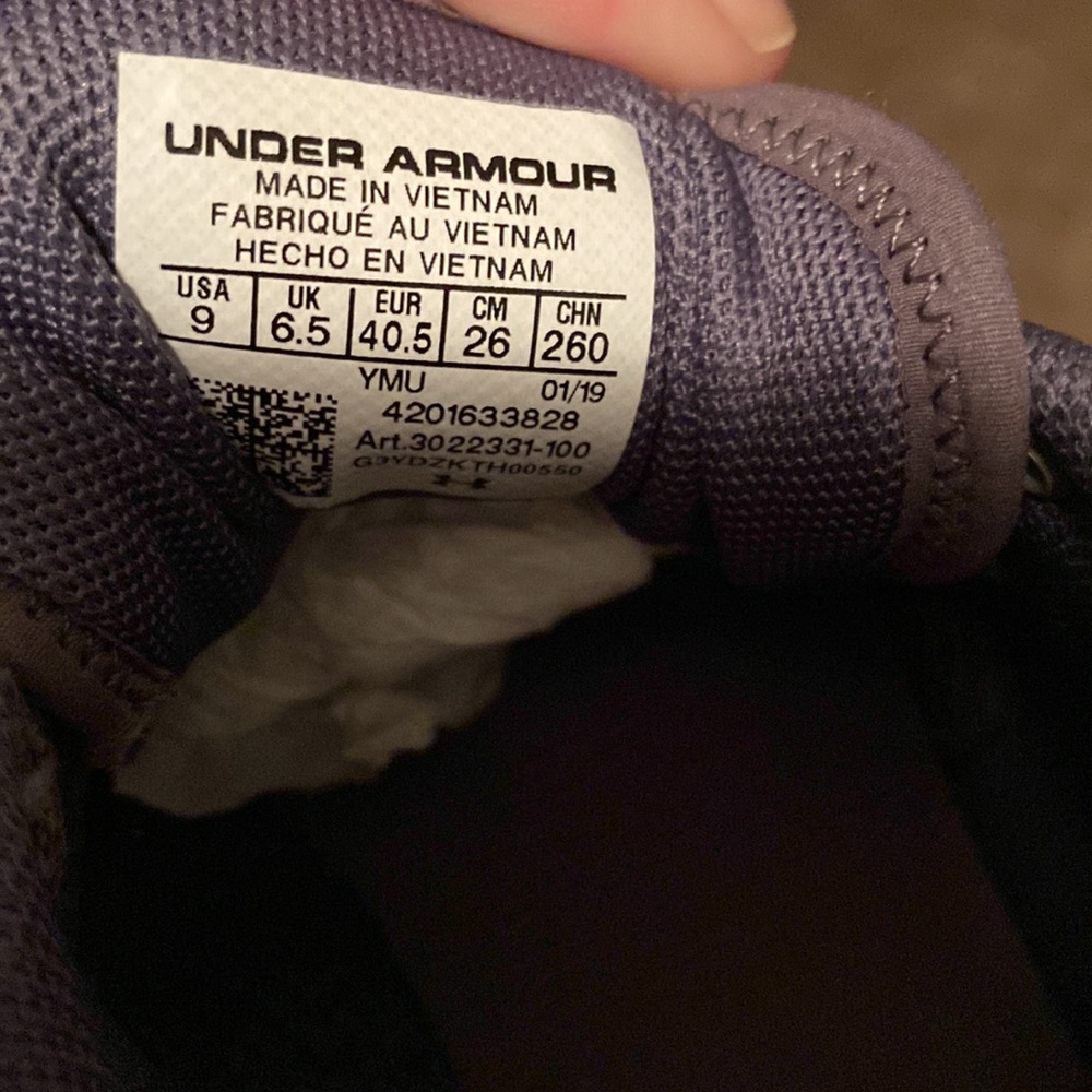Ladies Under Armour sneakers size 9 - Picture 5 of 7